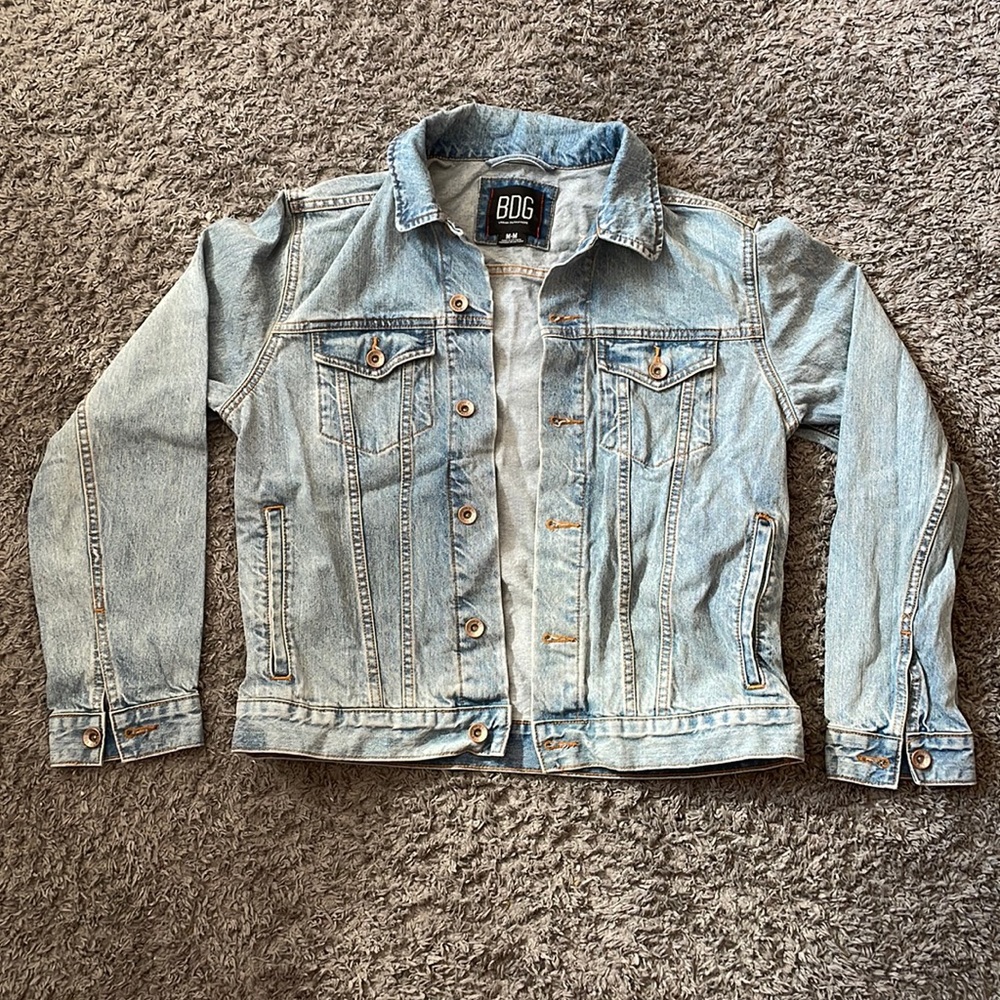 Stonewashed Urban Outfitters vintage lightweight denim jacket